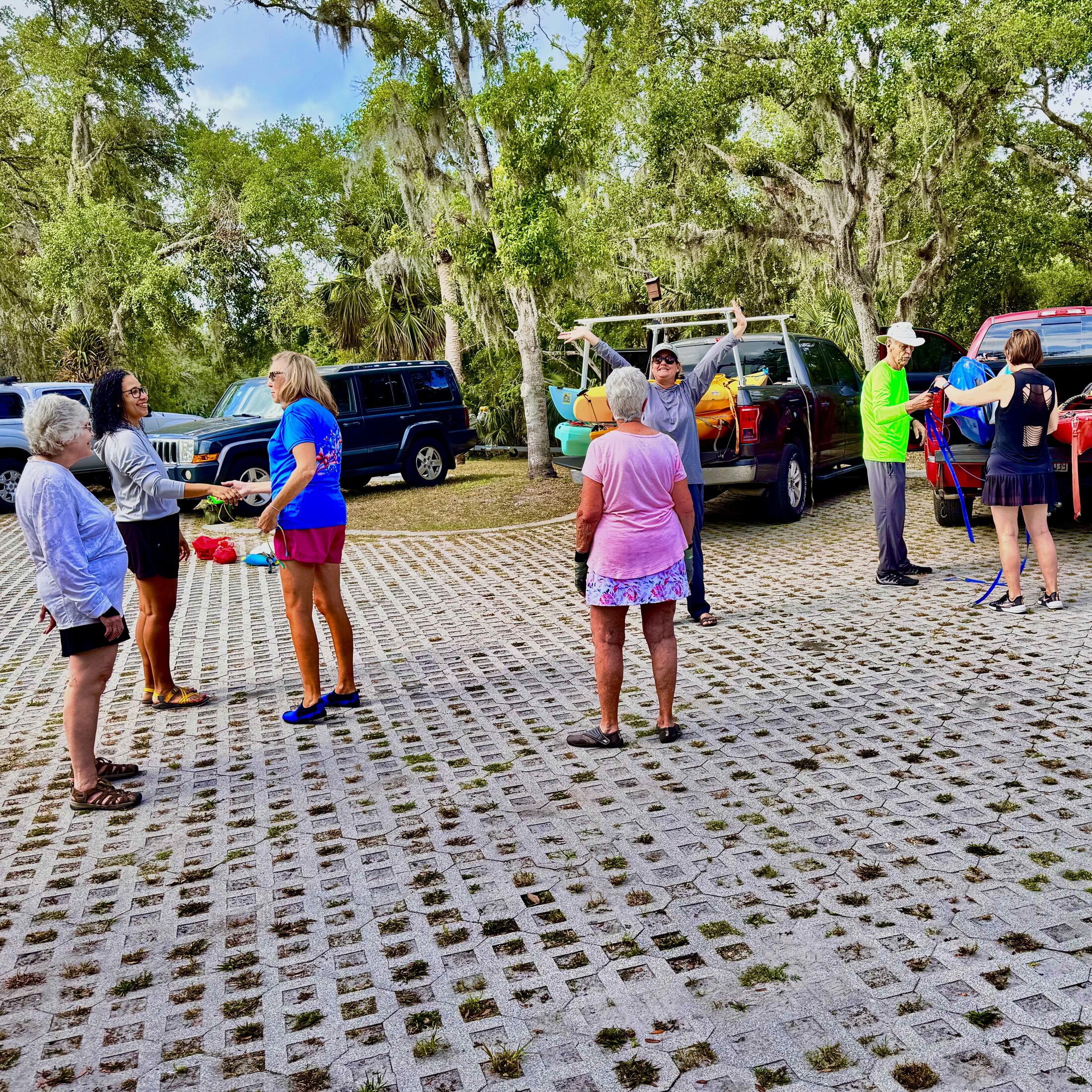 Paddlers meeting in the Morris Bridge parking area