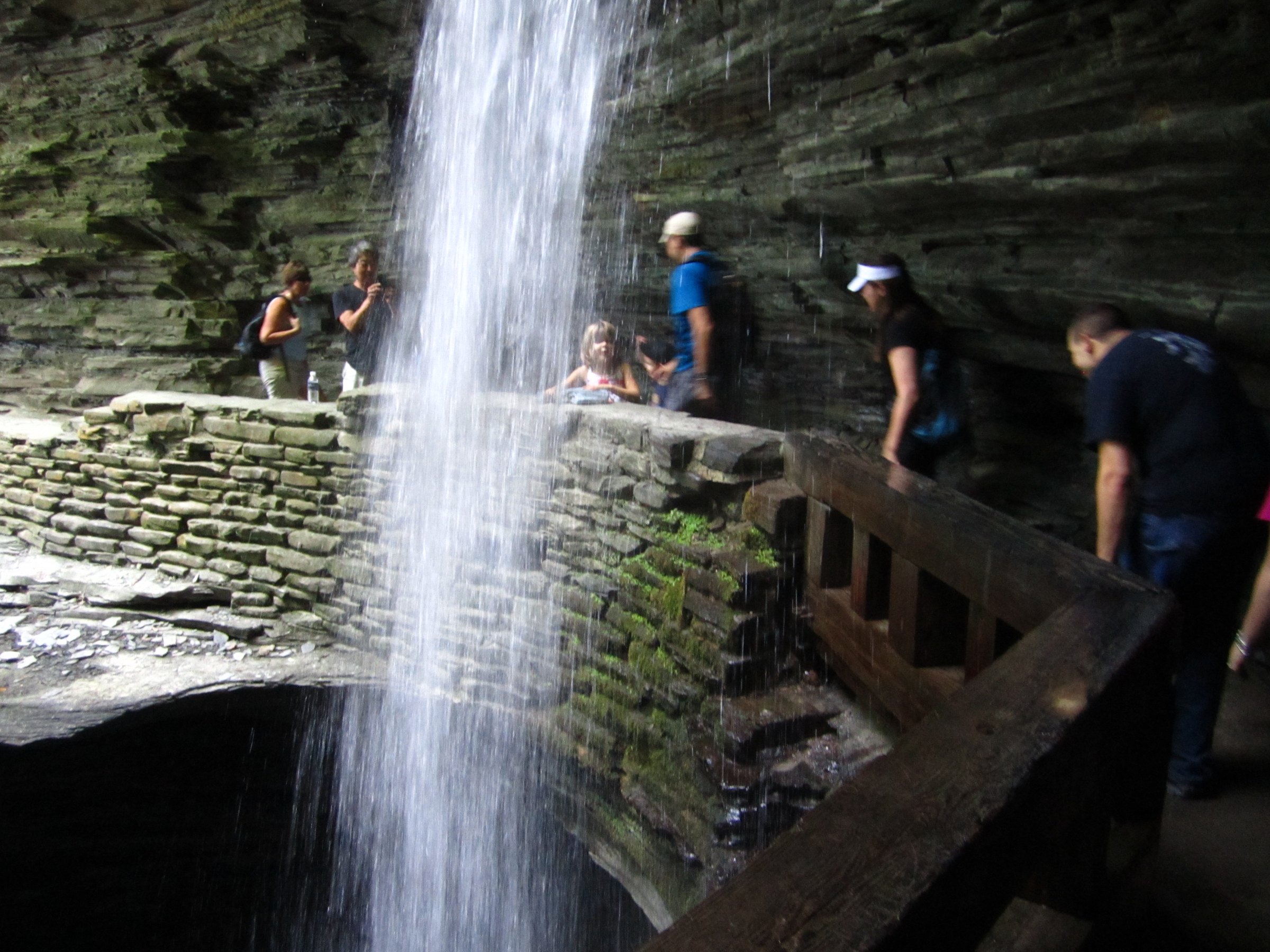 The trail passing directly behind Rainbow Falls.